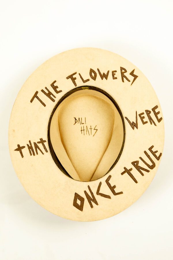 FIRST LOVE - Image 14